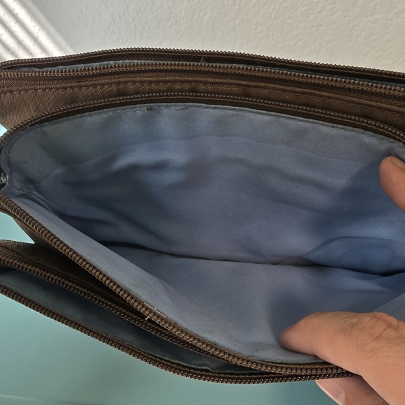 Baggallini Crossbody Three Compartments Olive Green Nylon - Picture 6 of 7